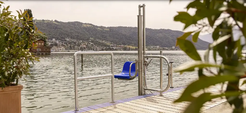 ascenseur mise a l eau delphino.webp