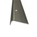 Profil équerre pour nez de marche insert